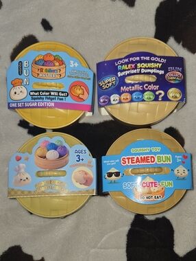 4pc Squishy Steamed Bun Toys